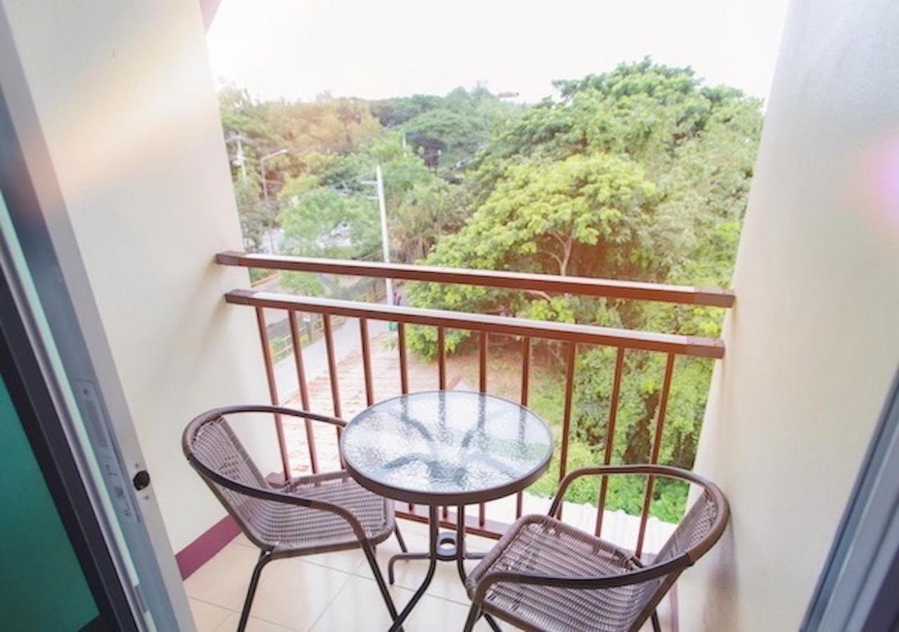 Bloom Guesthouse Чиангмай Экстерьер фото