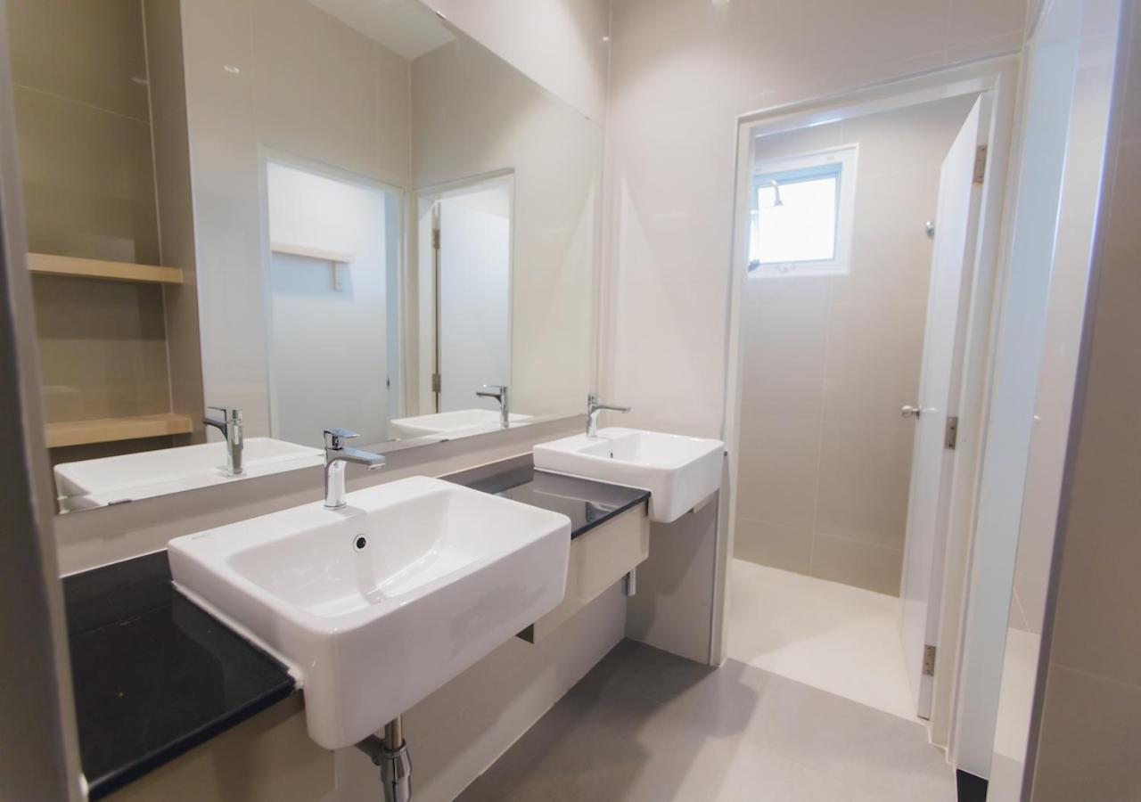 Bloom Guesthouse Чиангмай Экстерьер фото